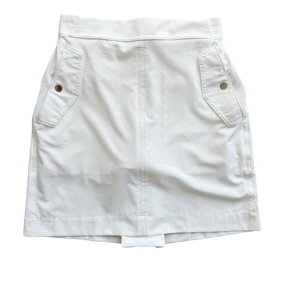 Athleta Vienna Cargo Skort Magnolia White Built in Shorts Size 2 Pockets 305514 - Picture 4 of 11